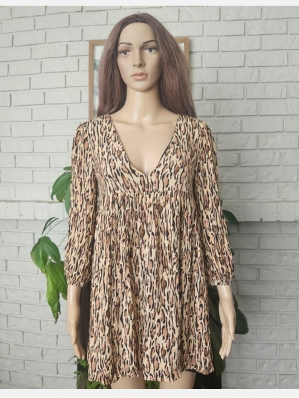 Aritzia Sunday Best Leopard Print Dress V-Neck Smock Long Sleeve Loose Fit Flowy